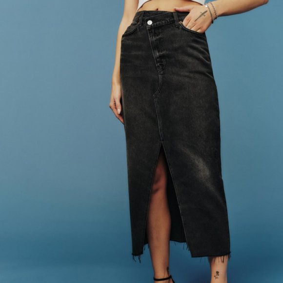 Reformation - Nila Long Denim Skirt NWOT Size 25 - Picture 2 of 5